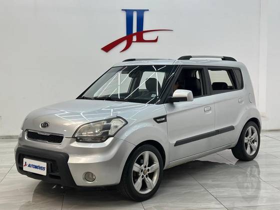 KIA SOUL 1.6 U.111 16V FLEX 4P MANUAL KIA SOUL 1.6 U.111 16V FLEX 4P MANUAL